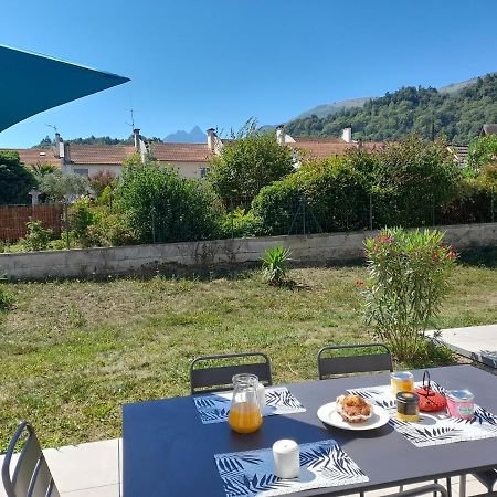 Gite Les Rhododendrons Fleurs Des Pyrenees Argelès-Gazost Buitenkant foto
