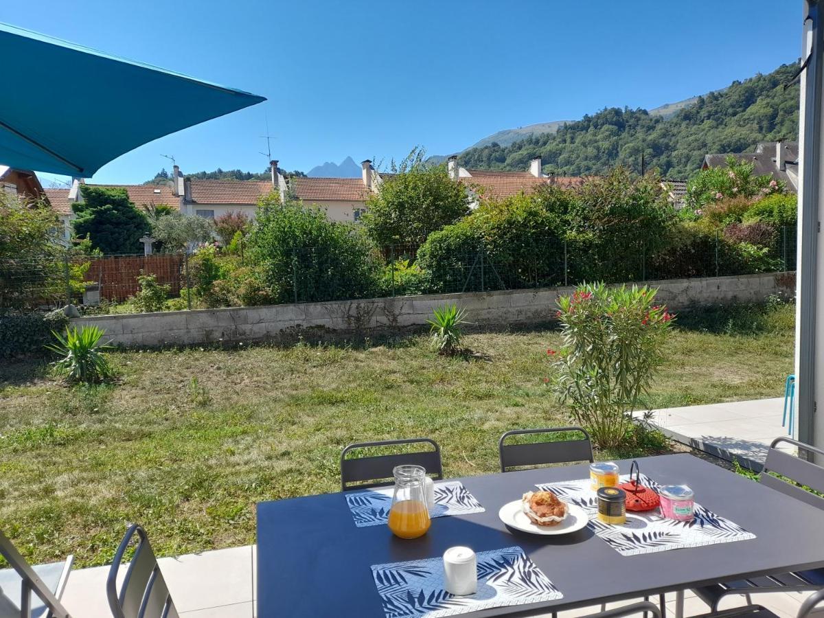 Gite Les Rhododendrons Fleurs Des Pyrenees Argelès-Gazost Buitenkant foto